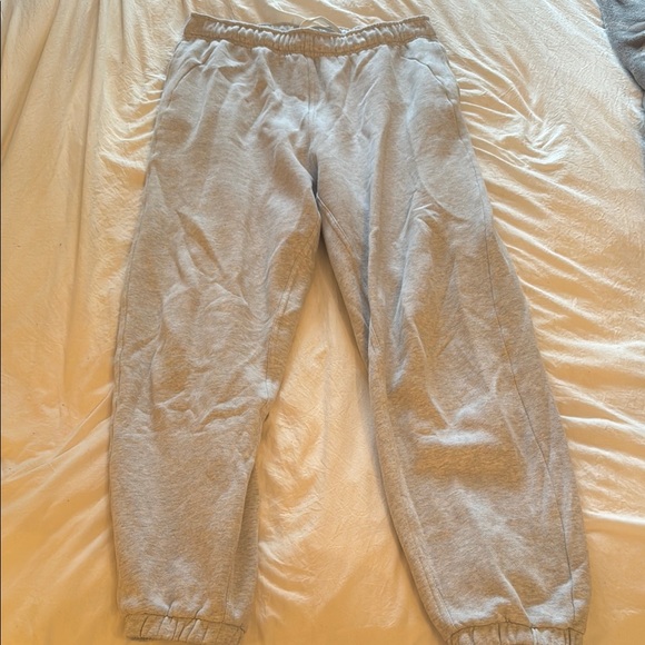 lululemon athletica midrise oversized jogger sweatpants - Picture 2 of 6